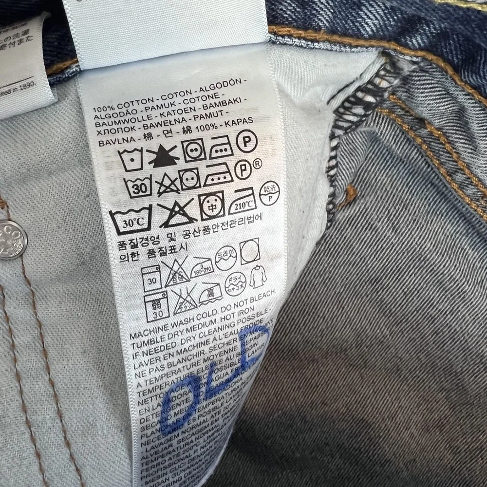Levis levis 505